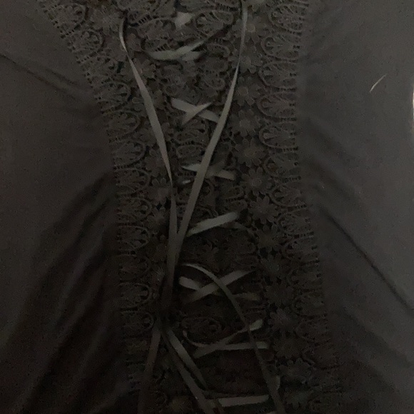 Black top - Picture 3 of 3